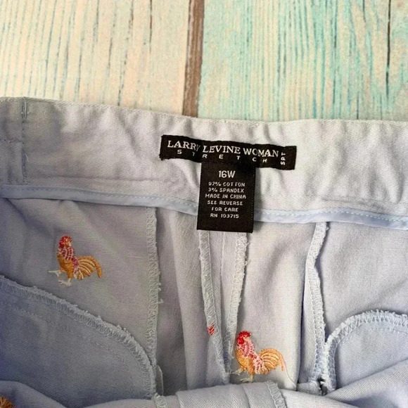 Larry Levine cropped pants with embroidered roosters - Picture 6 of 10